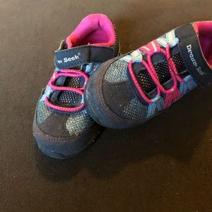 Super cute sneakers for little girls 🌸